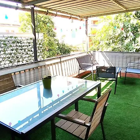 Appartamento Entero Con Terraza En El Centro De Rubí